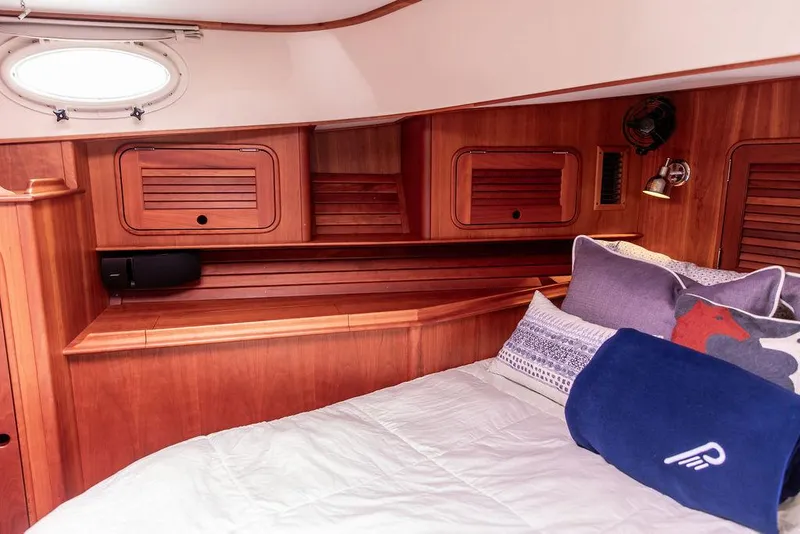 Slide: The Image of Hinckley Yachts Talaria 44 MY 2007 - 52