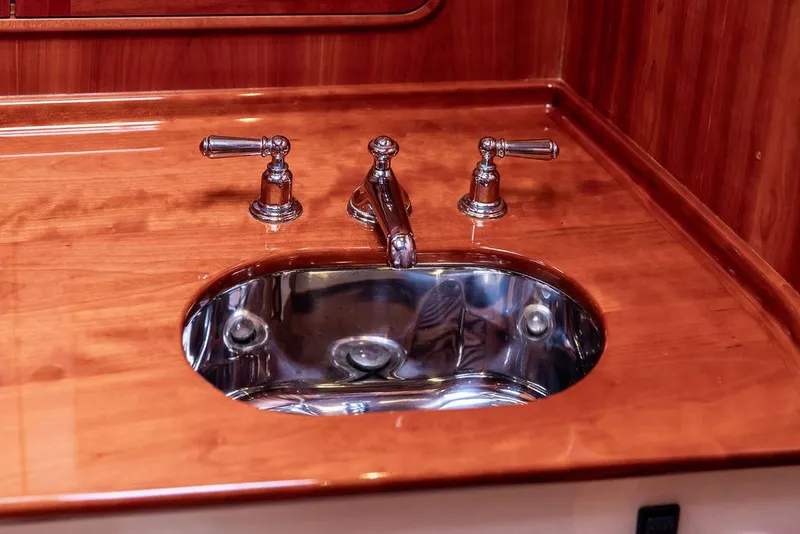 Slide: The Image of Hinckley Yachts Talaria 44 MY 2007 - 59