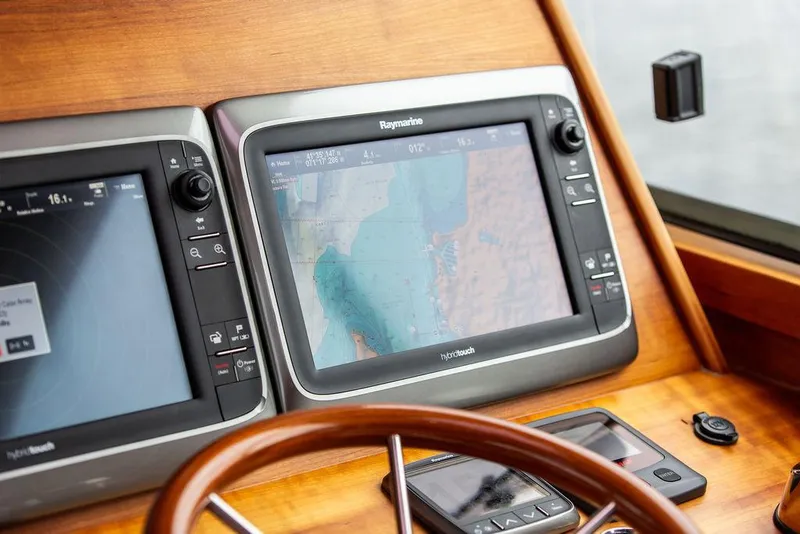 Slide: The Image of Hinckley Yachts Talaria 44 MY 2007 - 82