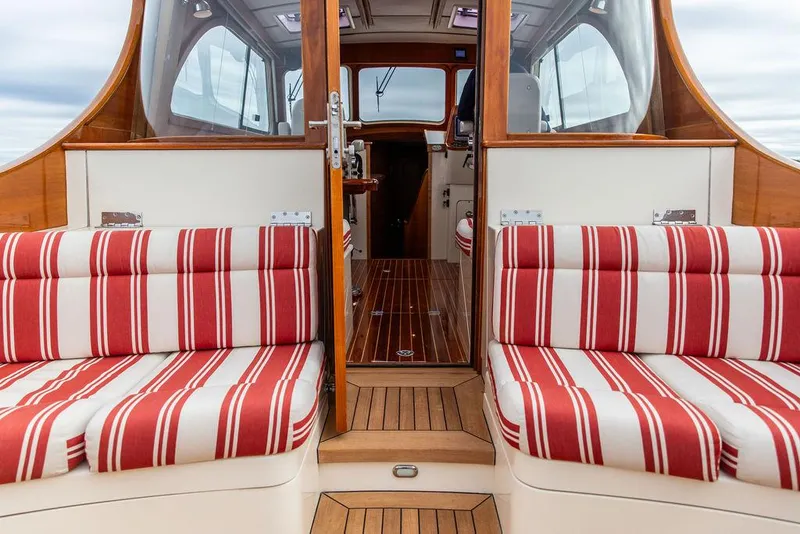 Slide: The Image of Hinckley Yachts Talaria 44 MY 2007 - 95