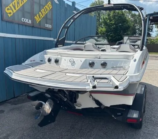 Slide: The Image of 2021 Tahoe 700 boat at Sizzle Marine, Ohio, rear view with swim platform. - 4