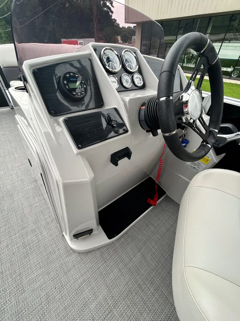 Slide: The Image of Sylvan 8522 Mirage LZ 2020 - 25