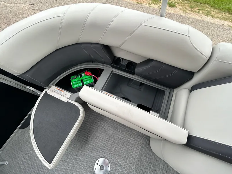 Slide: The Image of Sylvan 8522 Mirage LZ 2020 - 28