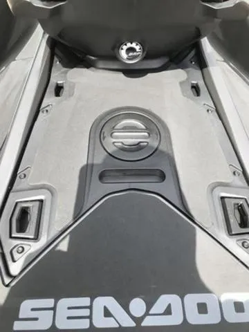 Slide: The Image of Sea-Doo GTR™ 230 BRP Premium Audio, iBR 2025 - 11