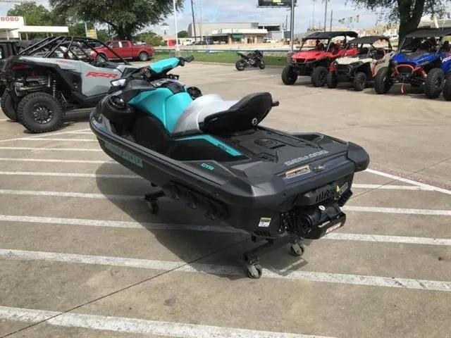 Slide: The Image of Sea-Doo GTR™ 230 BRP Premium Audio, iBR 2025 - 6