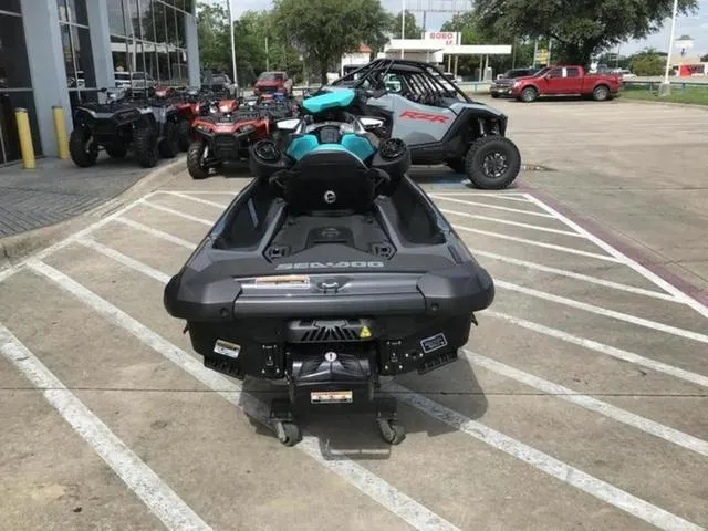 Slide: The Image of Sea-Doo GTR™ 230 BRP Premium Audio, iBR 2025 - 7