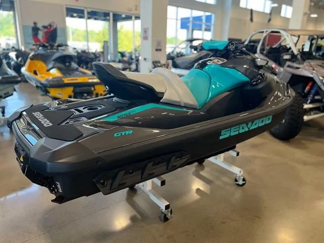 Slide: The Image of Sea-Doo GTR™ 230 BRP Premium Audio, iBR 2025 - 10