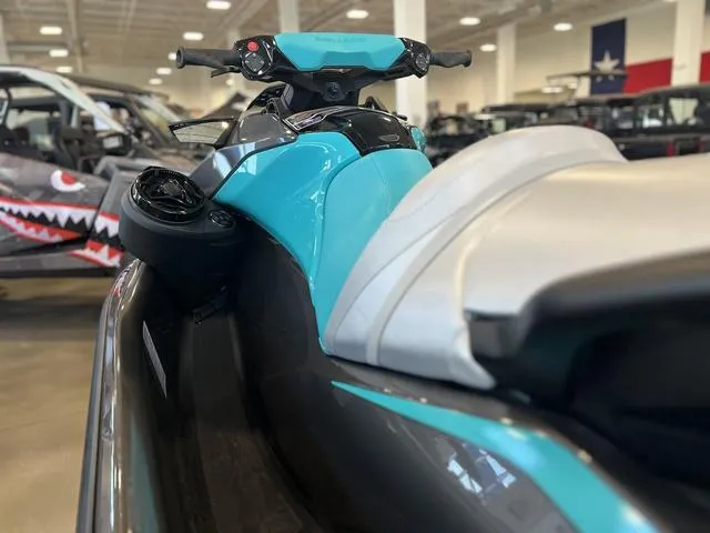 Slide: The Image of Sea-Doo GTR™ 230 BRP Premium Audio, iBR 2025 - 14