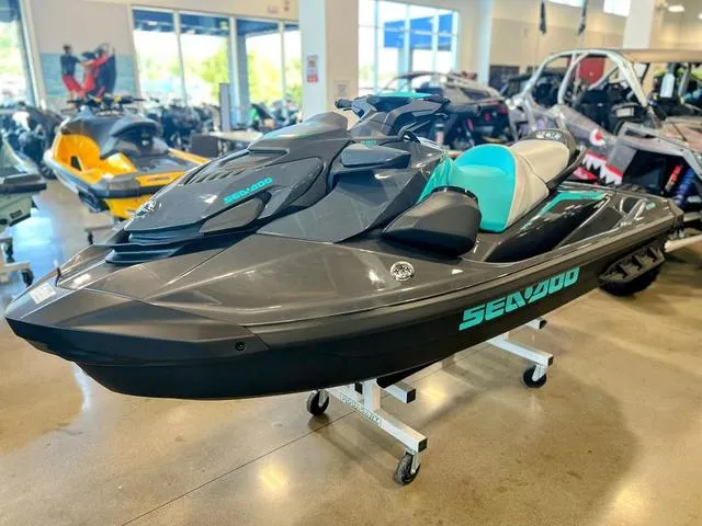 Slide: The Image of Sea-Doo GTR™ 230 BRP Premium Audio, iBR 2025 - 4