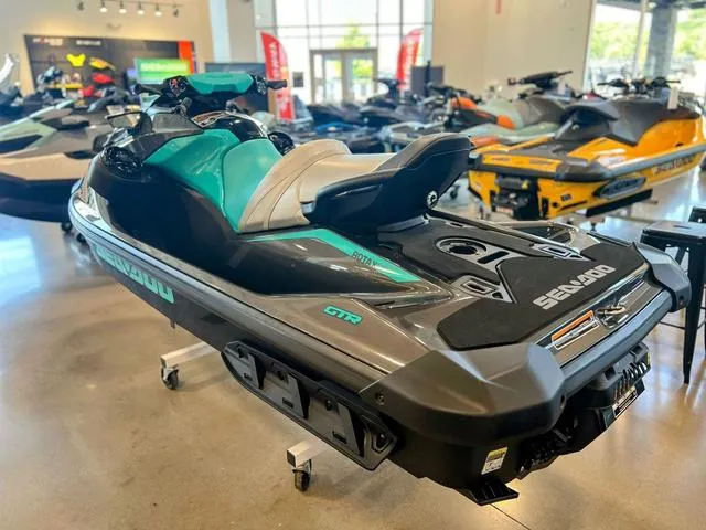 Slide: The Image of Sea-Doo GTR™ 230 BRP Premium Audio, iBR 2025 - 7