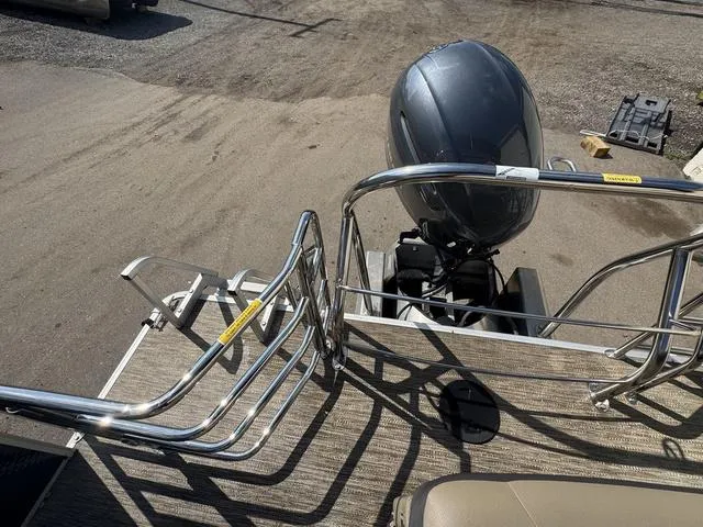 Slide: The Image of Godfrey Sw 2286 SFL TT 2023 - 13