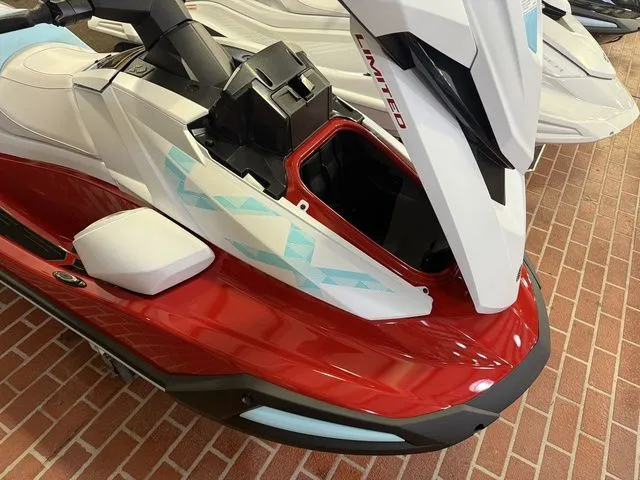 Slide: The Image of Yamaha VX Limited 2025 - 10