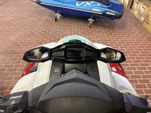 Slide: The Image of Yamaha VX Limited 2025 - 14