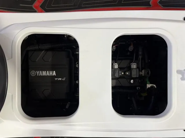 Slide: The Image of Yamaha VX Limited 2025 - 20