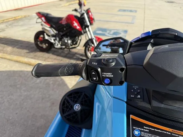 Slide: The Image of Yamaha VX 2025 - 17