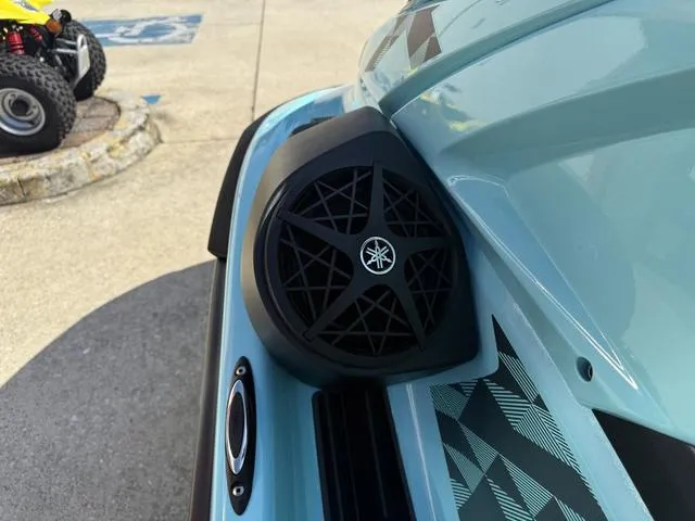 Slide: The Image of Yamaha VX Limited HO 2025 - 19