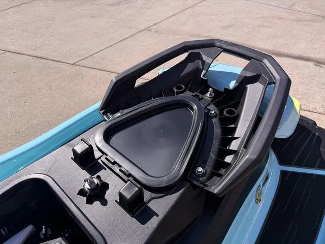 Slide: The Image of Yamaha VX Limited HO 2025 - 22