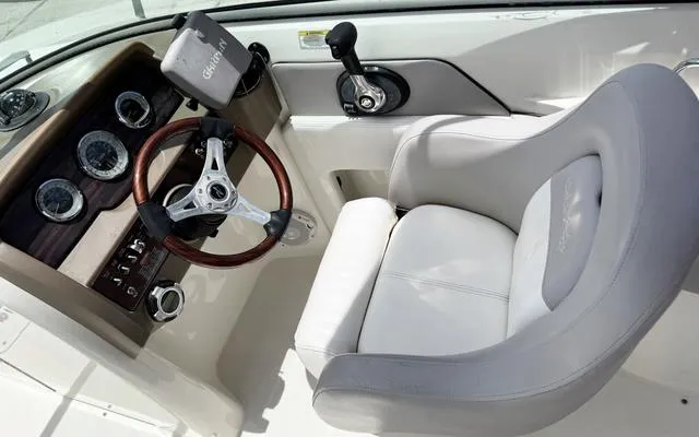 Slide: The Image of Sea Ray 240 Sundeck 2011 - 24