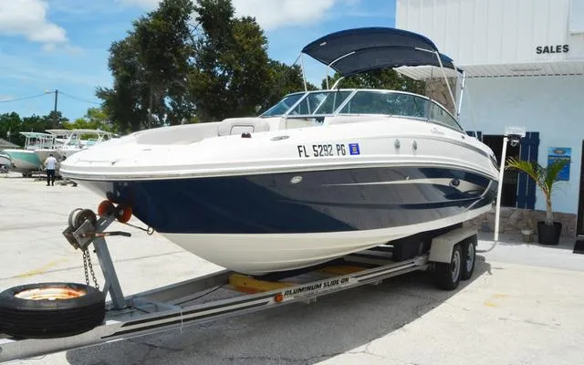 Slide: The Image of Sea Ray 240 Sundeck 2011 - 3