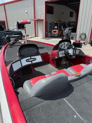 Slide: The Image of Skeeter ZX190 2009 - 3