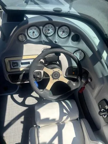 Slide: The Image of Centurion Bowrider 2003 - 3