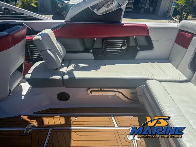 Slide: The Image of Nautique G23 2013 - 22