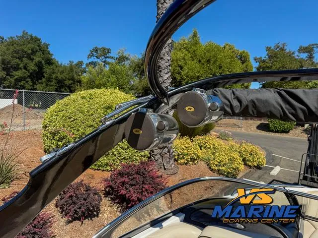 Slide: The Image of Malibu Wakesetter Lsv 247 2008 - 22