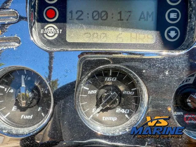 Slide: The Image of Malibu Wakesetter Lsv 247 2008 - 26