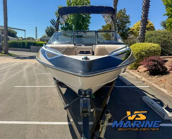 Slide: The Image of Malibu Wakesetter Lsv 247 2008 - 3
