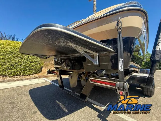 Slide: The Image of Malibu Wakesetter Lsv 247 2008 - 8