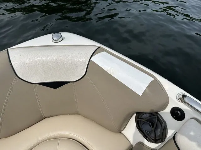 Slide: The Image of Tigé 20i 2006 - 26