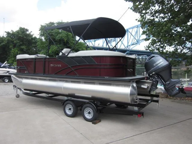 Slide: The Image of Sylvan Mirage 8522 LZ 2025 - 3