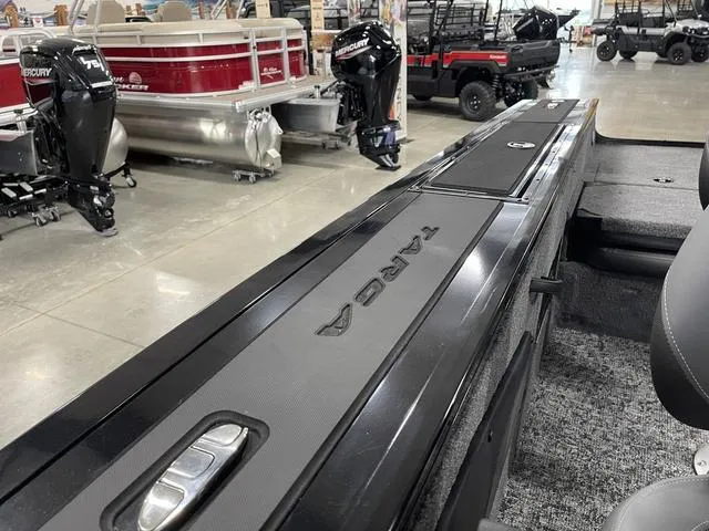 Slide: The Image of Tracker Targa V-18 Combo 2026 - 30