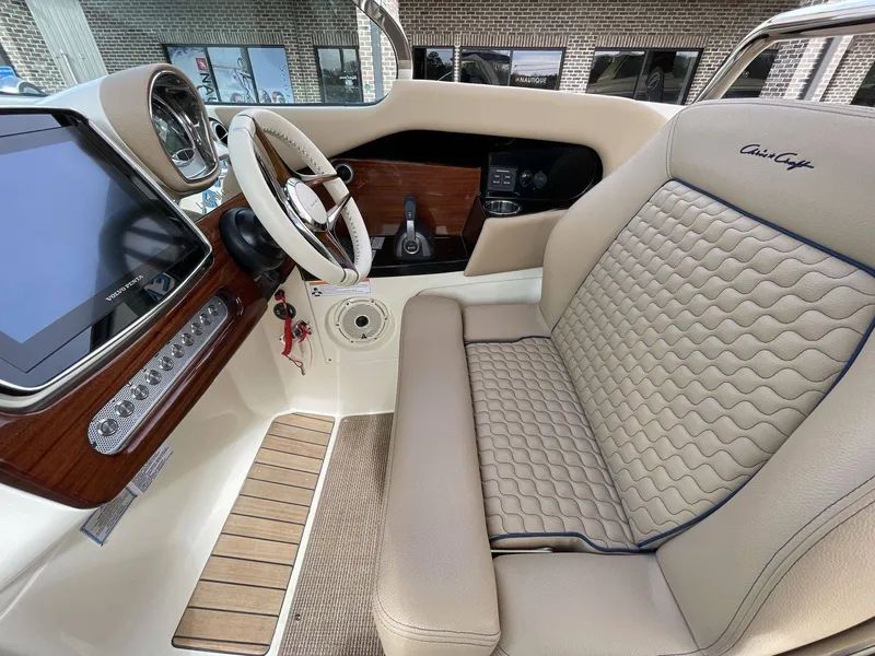 Slide: The Image of Chris-Craft launch 31gt 2023 - 24