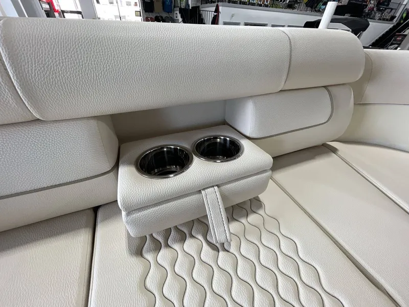 Slide: The Image of Chris-Craft Launch 28 GT 2024 - 11