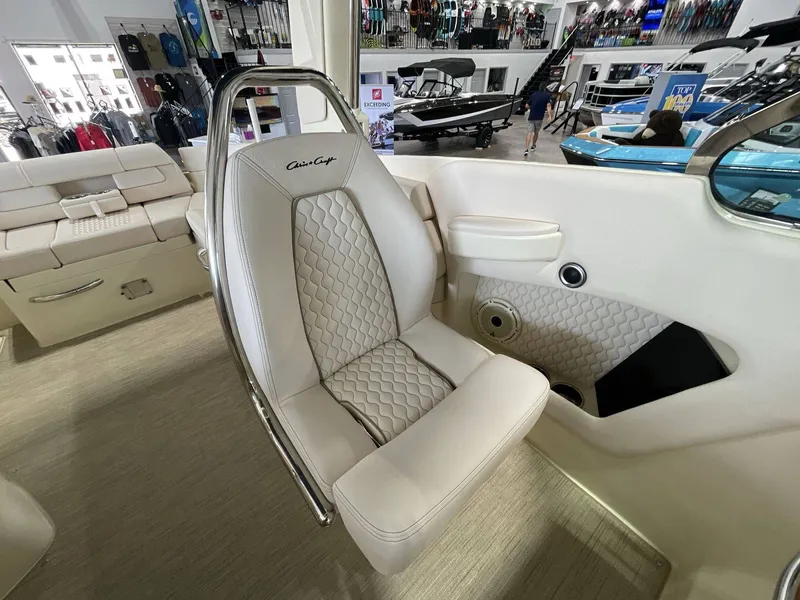 Slide: The Image of Chris-Craft Launch 28 GT 2024 - 13