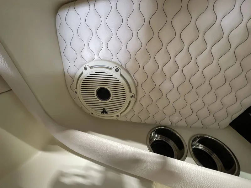 Slide: The Image of Chris-Craft Launch 28 GT 2024 - 7