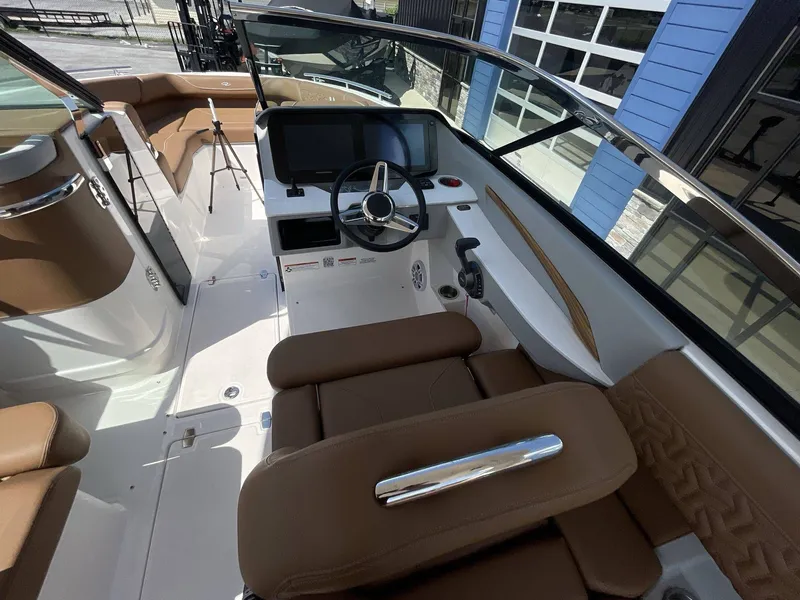 Slide: The Image of Regal LS9 2024 - 18