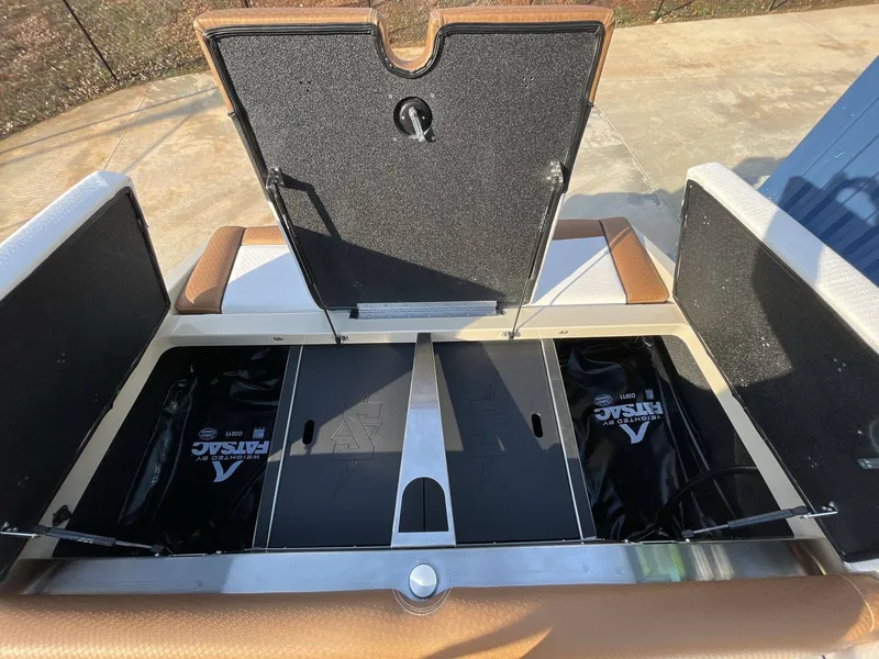 Slide: The Image of Supreme S240 2025 - 10