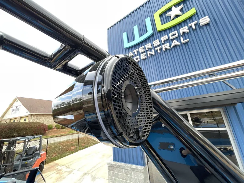 Slide: The Image of Centurion Nv213 2025 - 14