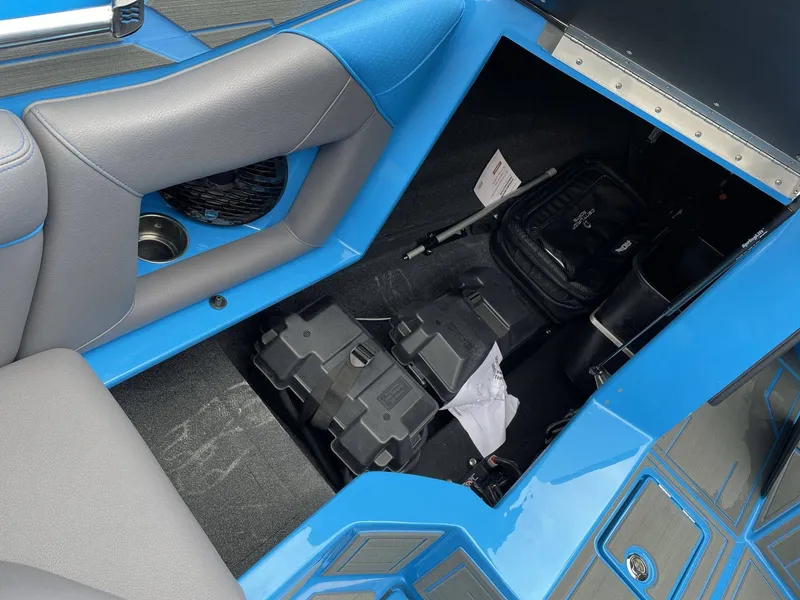 Slide: The Image of Centurion Nv213 2025 - 21