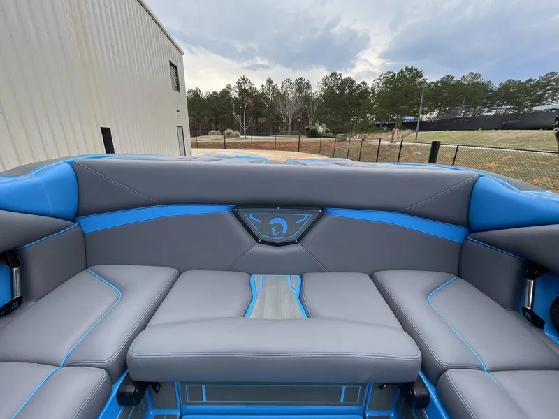 Slide: The Image of Centurion Nv213 2025 - 24