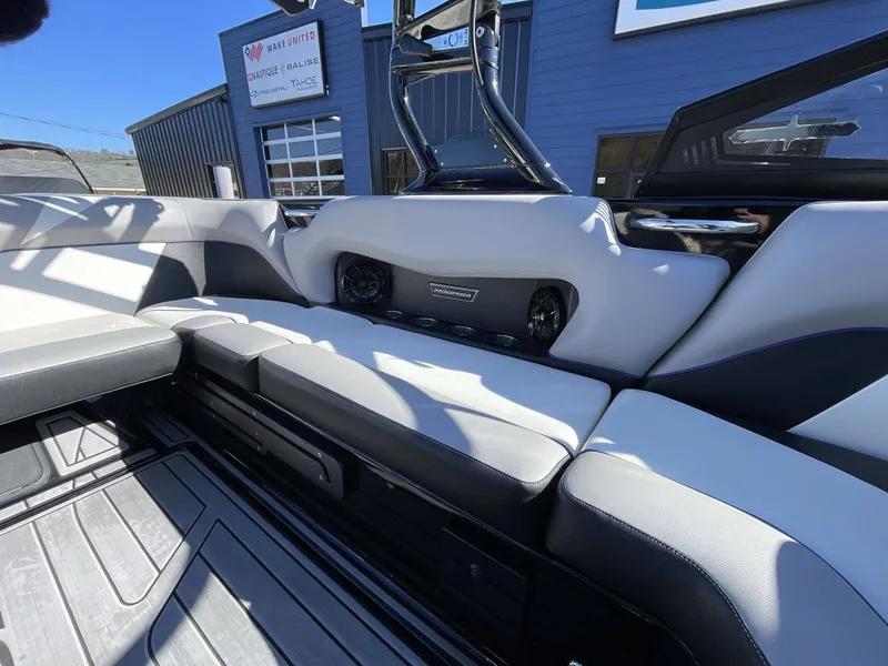 Slide: The Image of Moomba Craz 2019 - 15