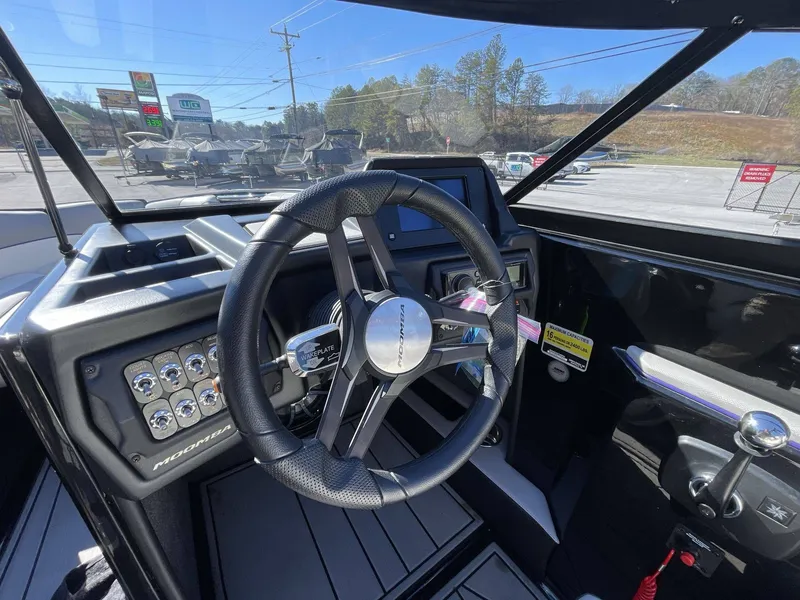 Slide: The Image of Moomba Craz 2019 - 16