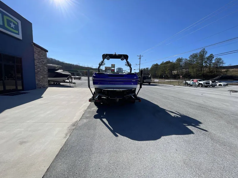 Slide: The Image of Moomba Craz 2019 - 6