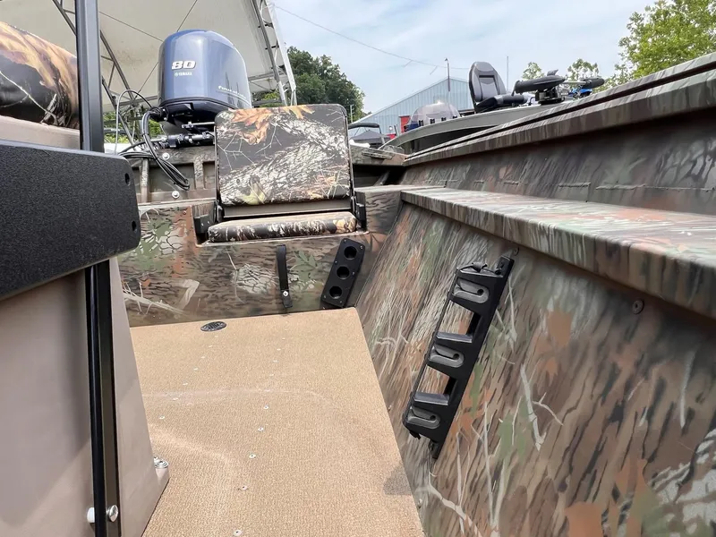 Slide: The Image of G3 Gator Tough 18 CCJ 2025 - 42