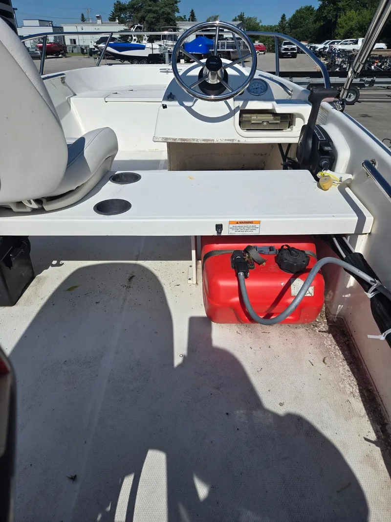 Slide: The Image of Boston Whaler 130 Super Sport 2011 - 10