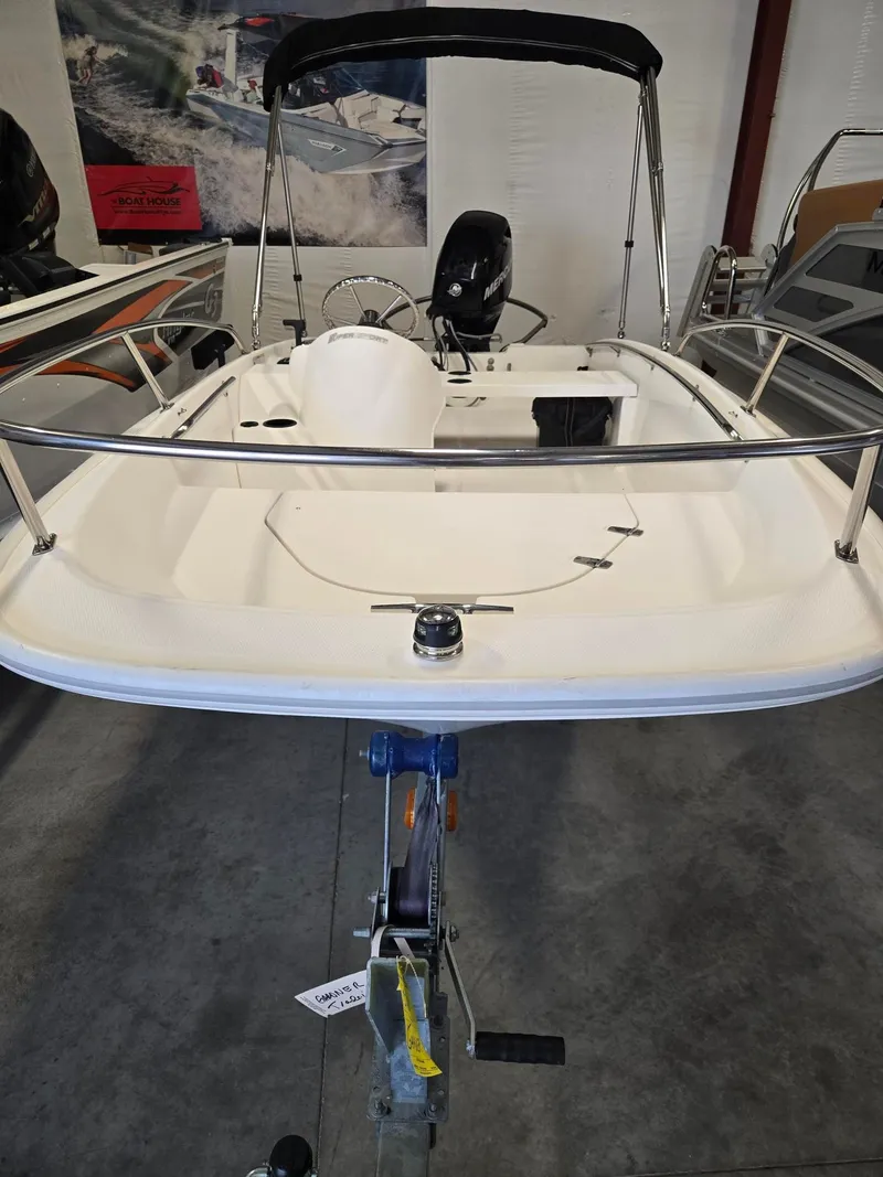 Slide: The Image of Boston Whaler 130 Super Sport 2011 - 3
