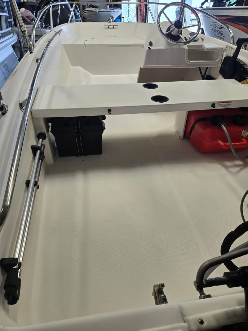 Slide: The Image of Boston Whaler 130 Super Sport 2011 - 5