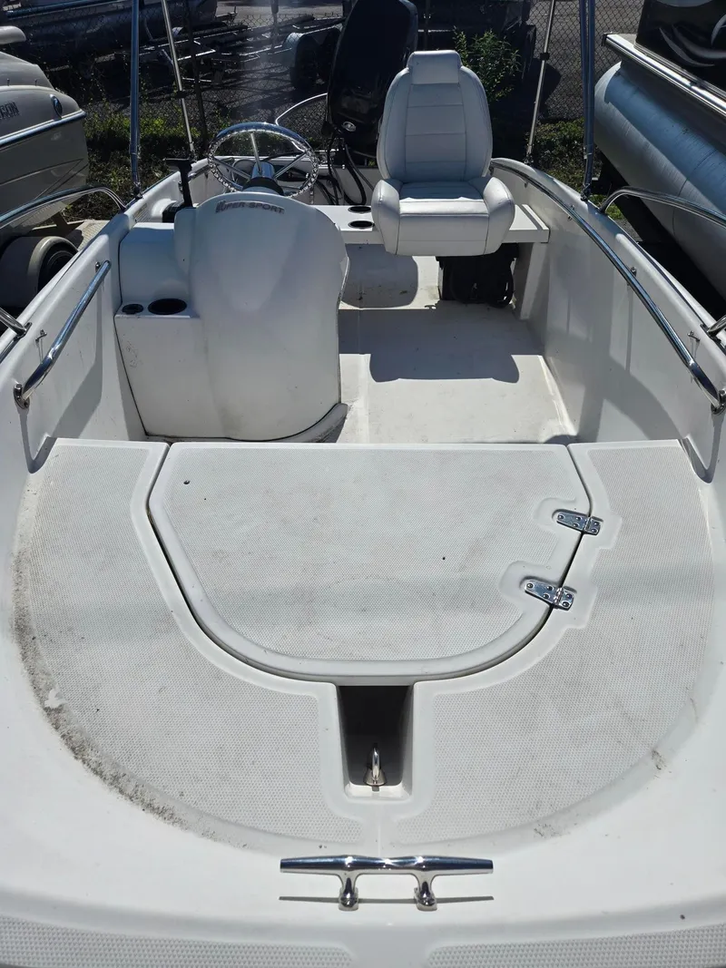 Slide: The Image of Boston Whaler 130 Super Sport 2011 - 9